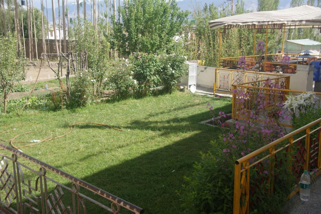 Chandan Guest House Leh Exterior photo