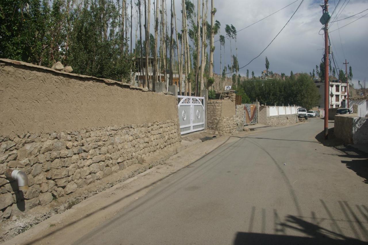Chandan Guest House Leh Exterior photo