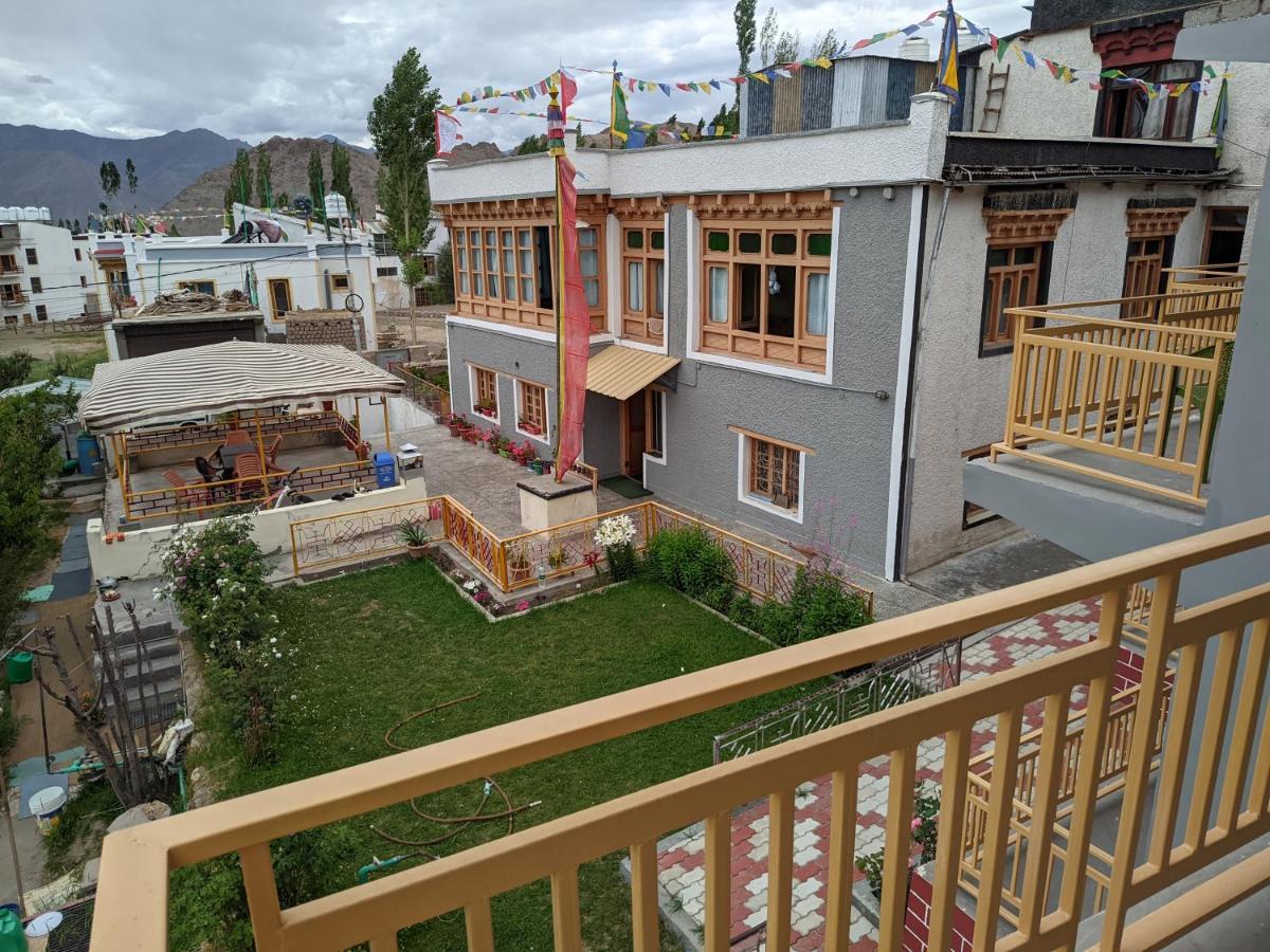 Chandan Guest House Leh Exterior photo