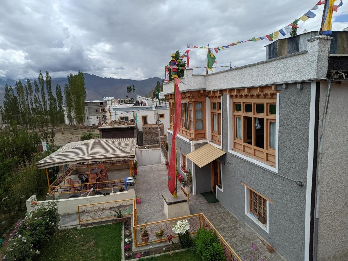 Chandan Guest House Leh Exterior photo